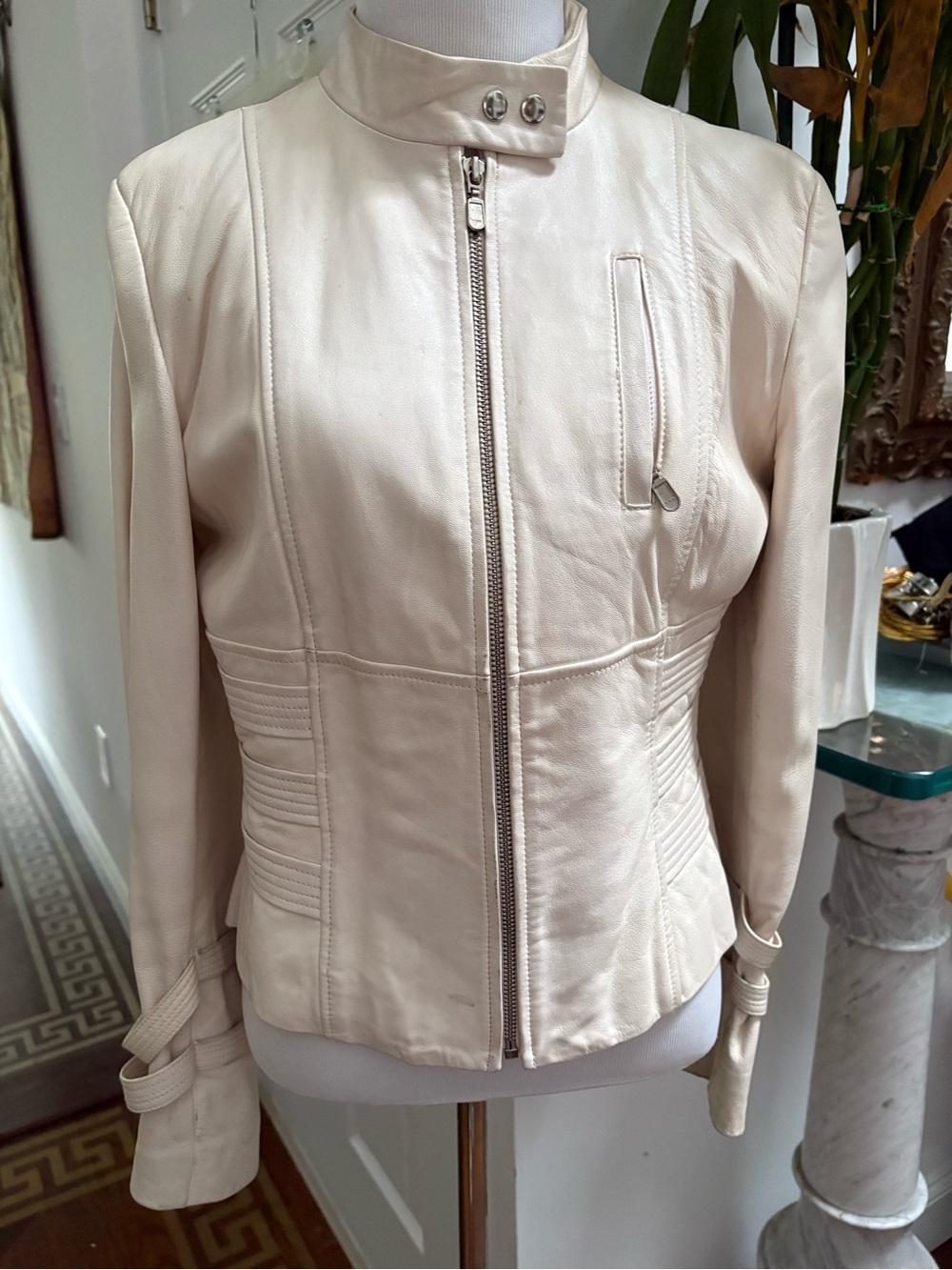 Vintage id. Collection Women's Leather Jacket in Light Pink